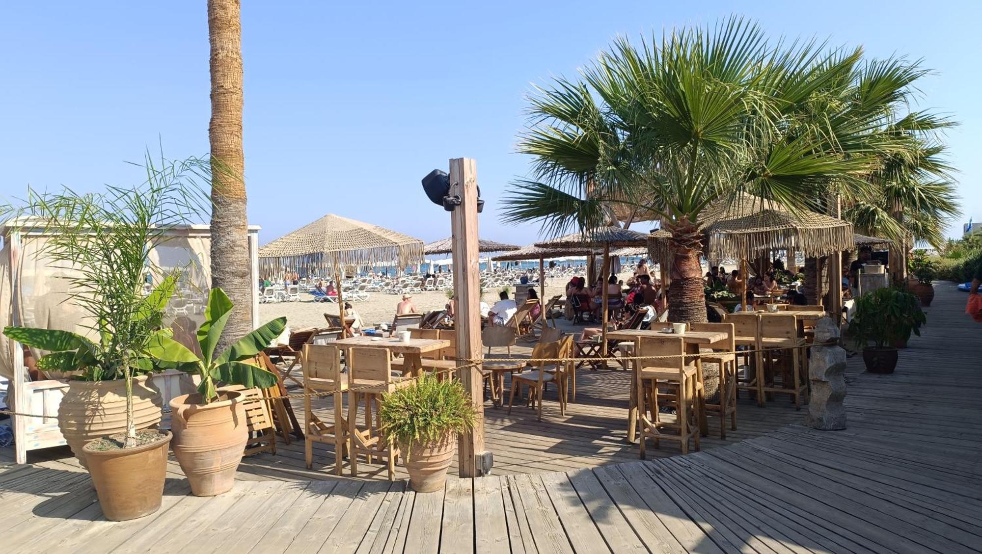 Lca4 Flat For You Apartment Larnaca Bagian luar foto
