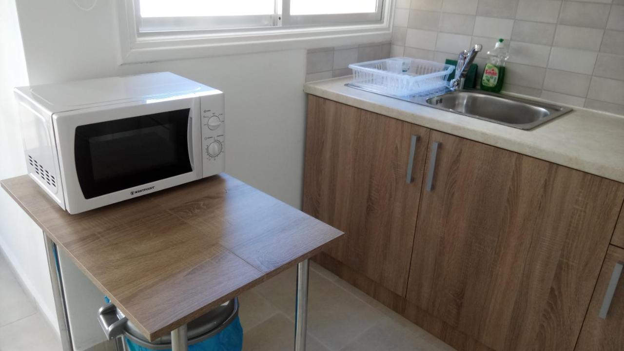Lca4 Flat For You Apartment Larnaca Bagian luar foto